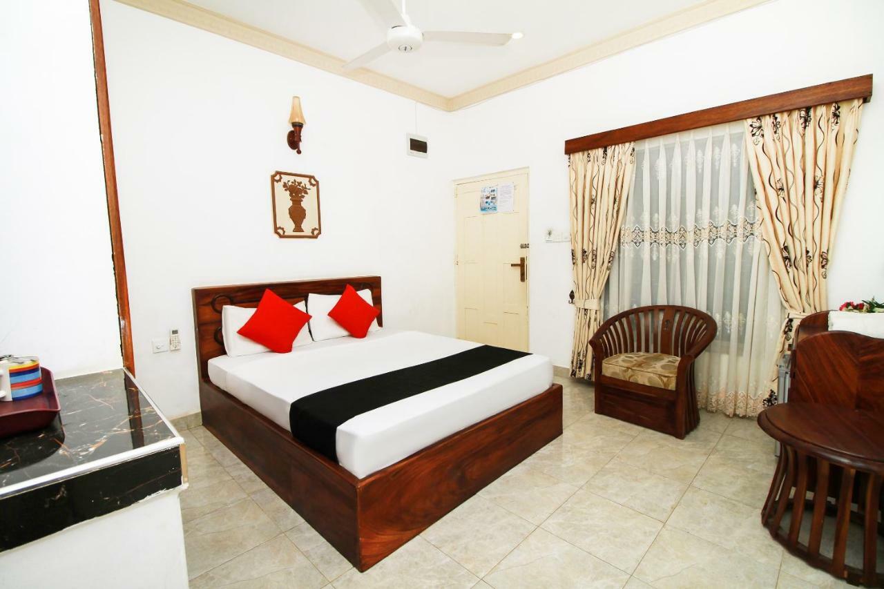 Jkab Park Hotel Trincomalee Exterior photo